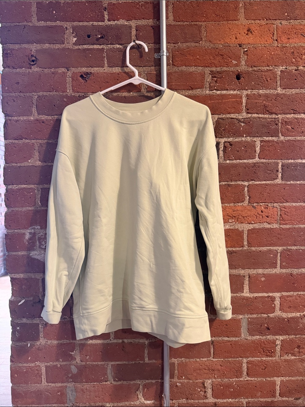 lululemon green crew neck